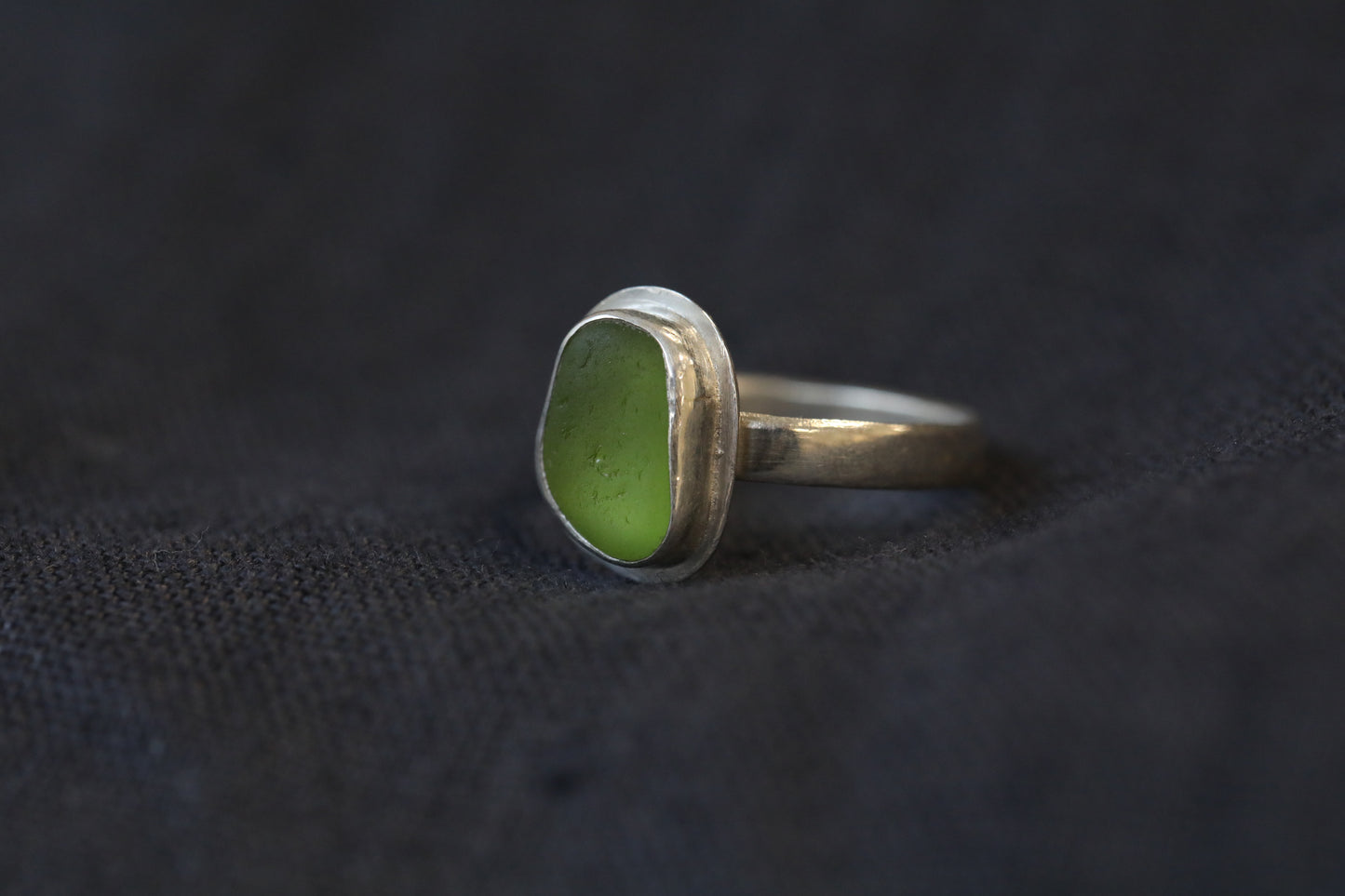 COLDINGHAM lime green & silver ring - Size P