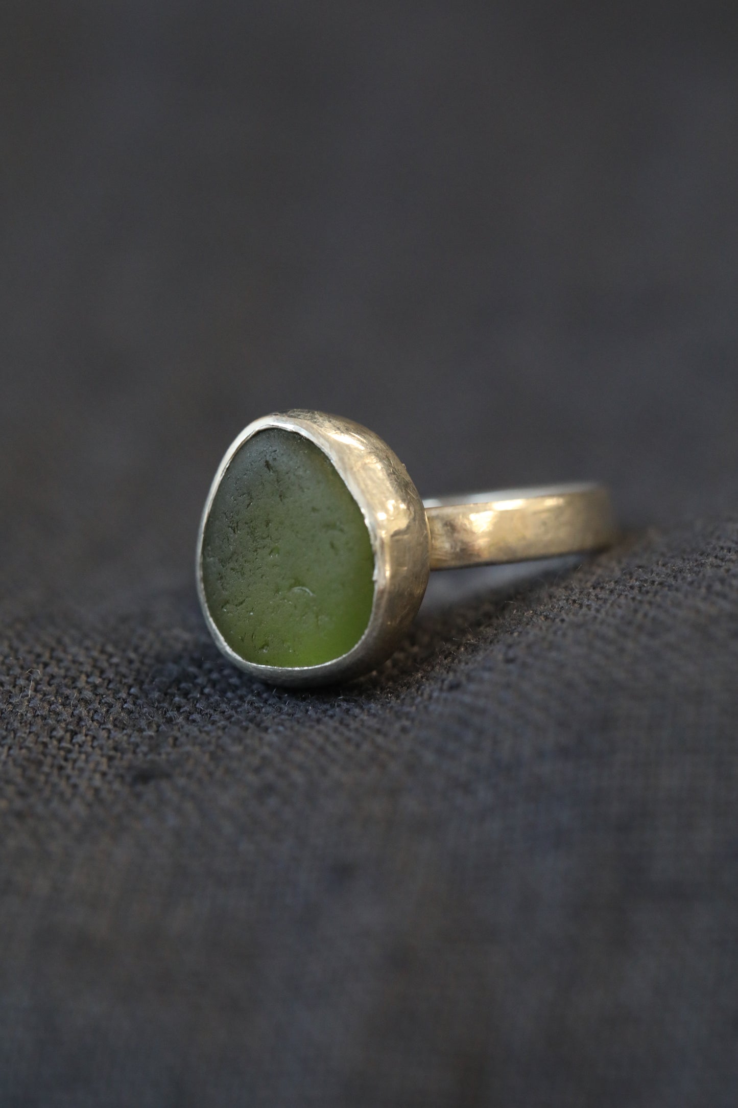 COLDINGHAM olive green & silver ring - Size O