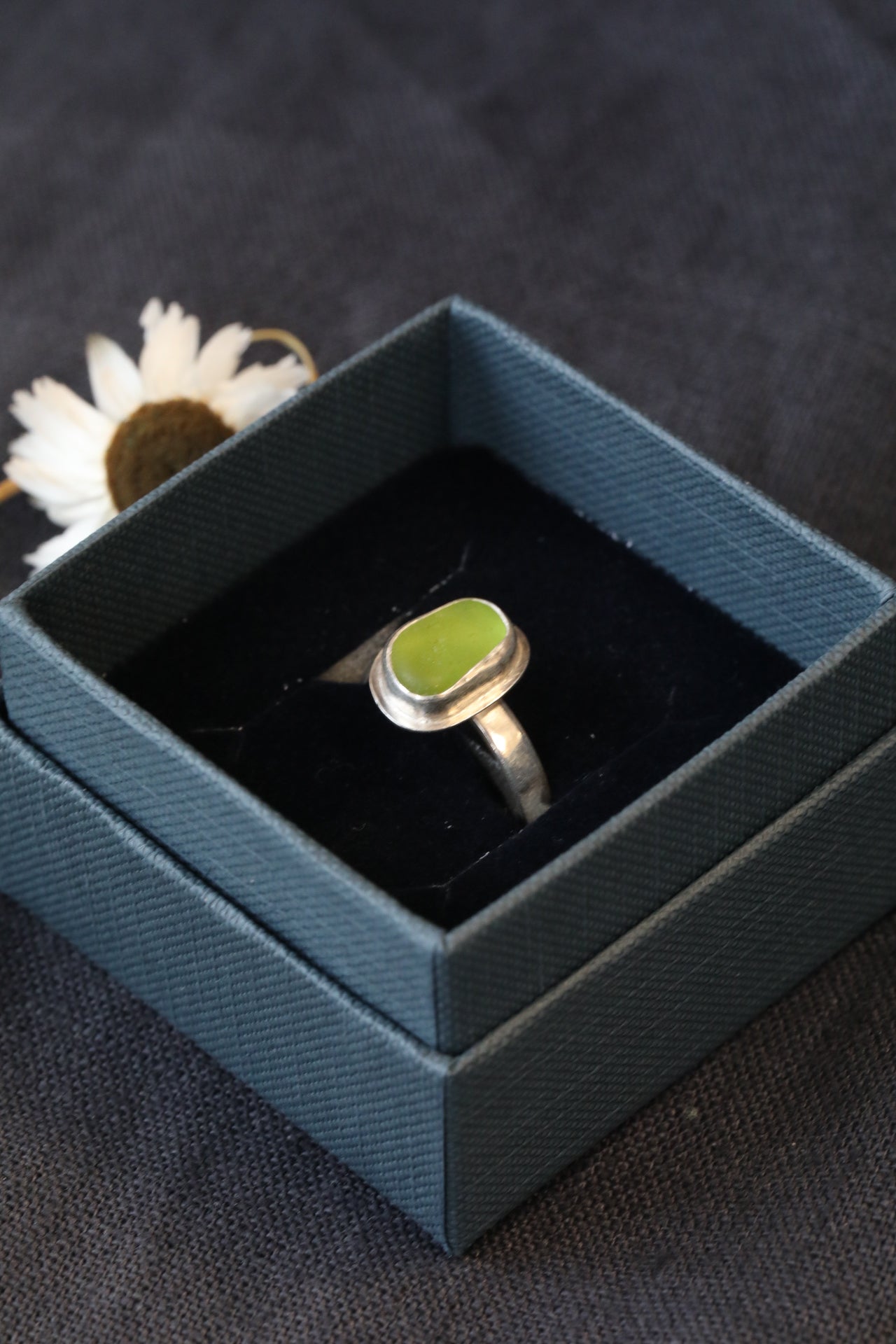 COLDINGHAM lime green & silver ring - Size P